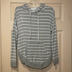 Peyton Primrose Striped Gray and White Hoodie with‎ Front Pocket, Size Medium